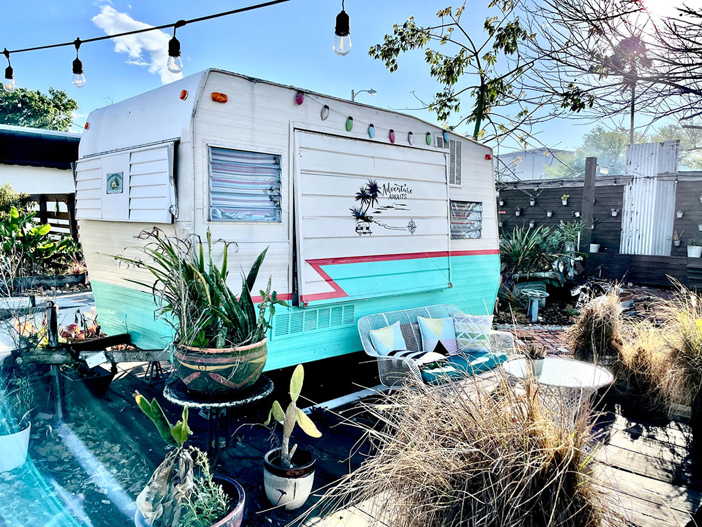 Camper trailer