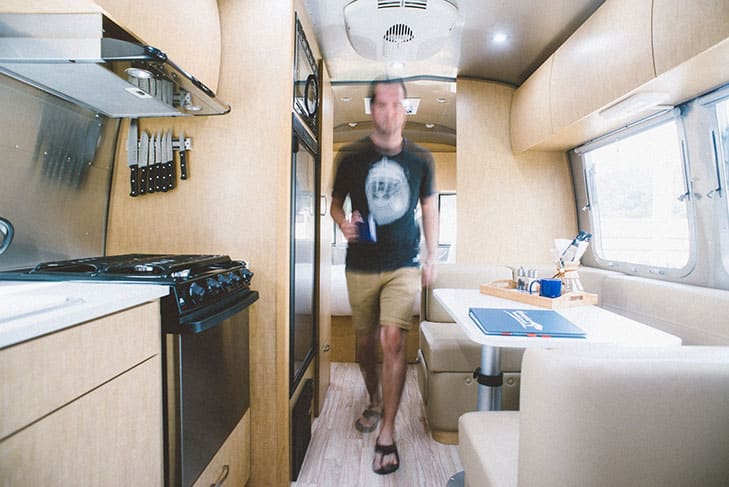 Travel-Trailer-generator