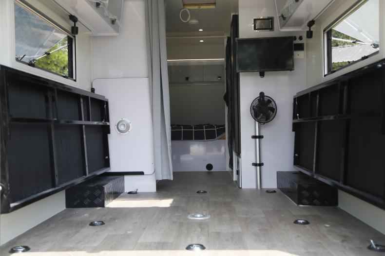 Perfect & capacious garage
