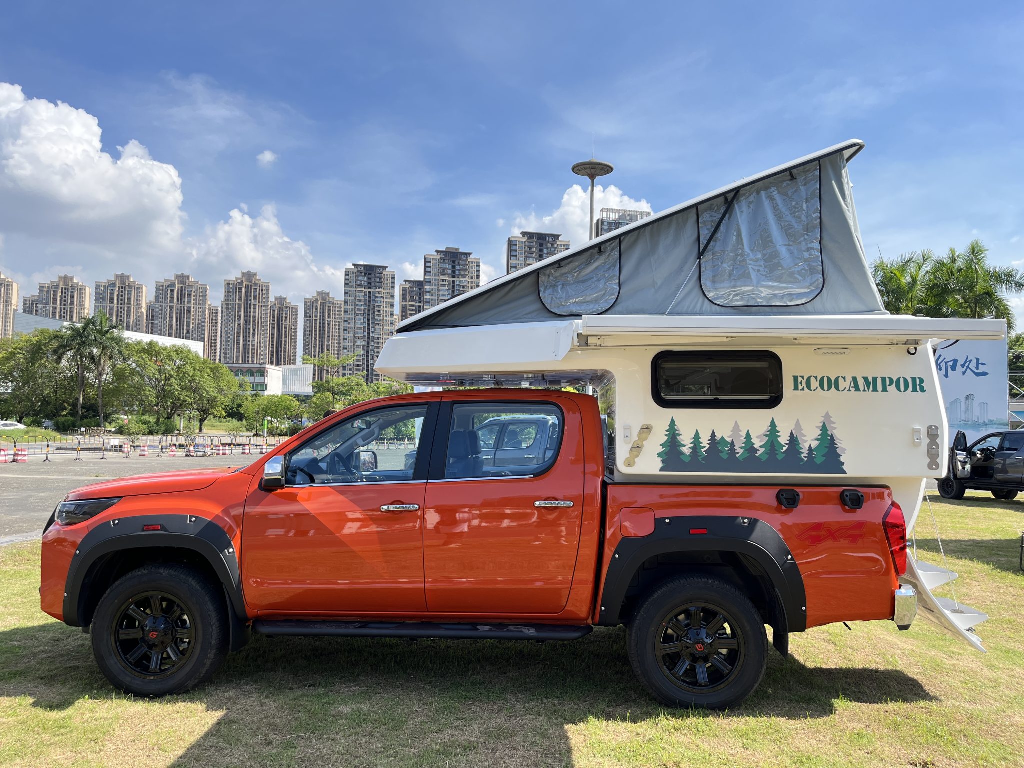 Kemping Truk Fiberglass