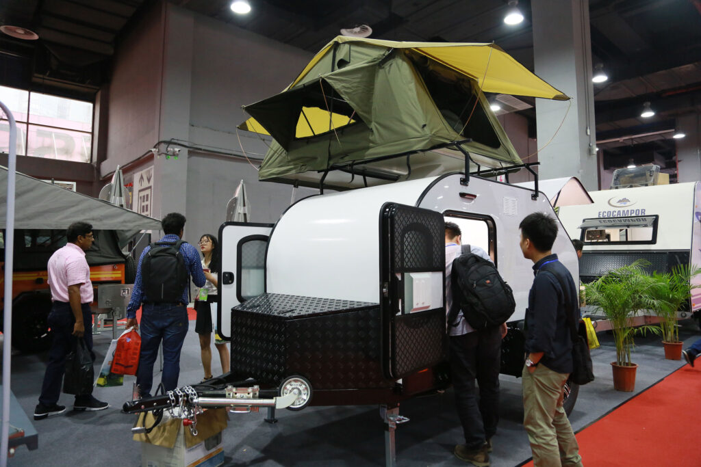 Ecocampors-Sales-Team-1024x683